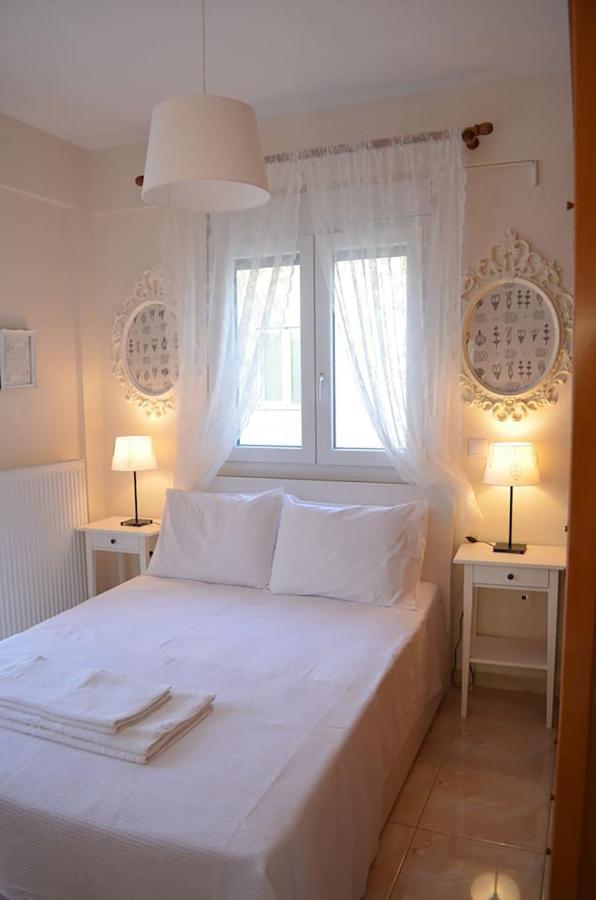 Lemon Beach Front Apartment, Nikiti Экстерьер фото